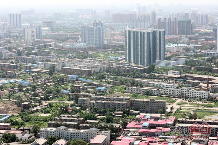 小编高楼上实拍保定市鸟瞰图