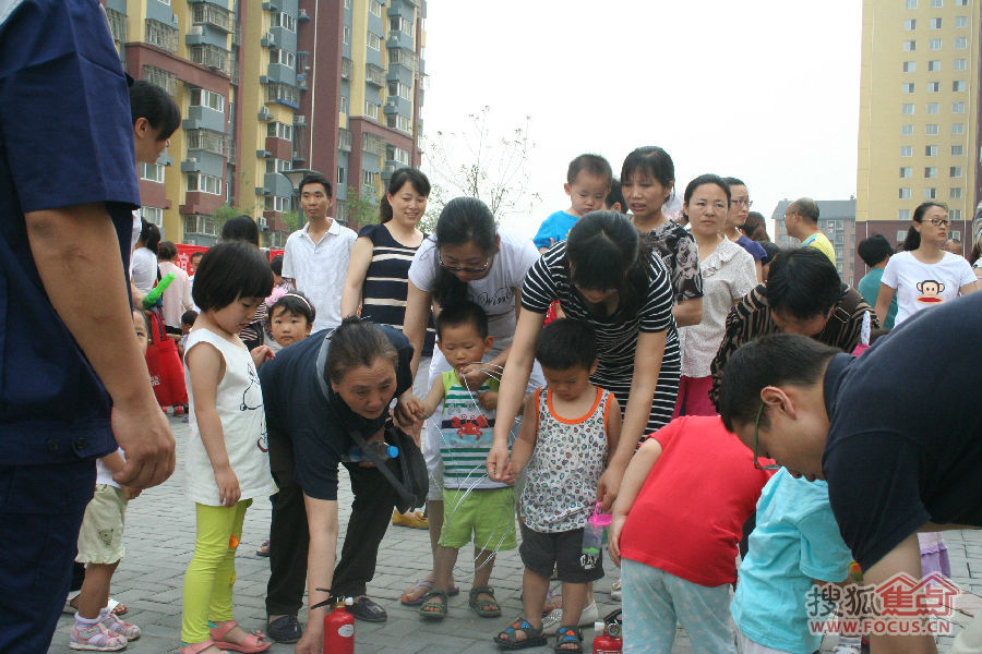 b_110619794.jpg