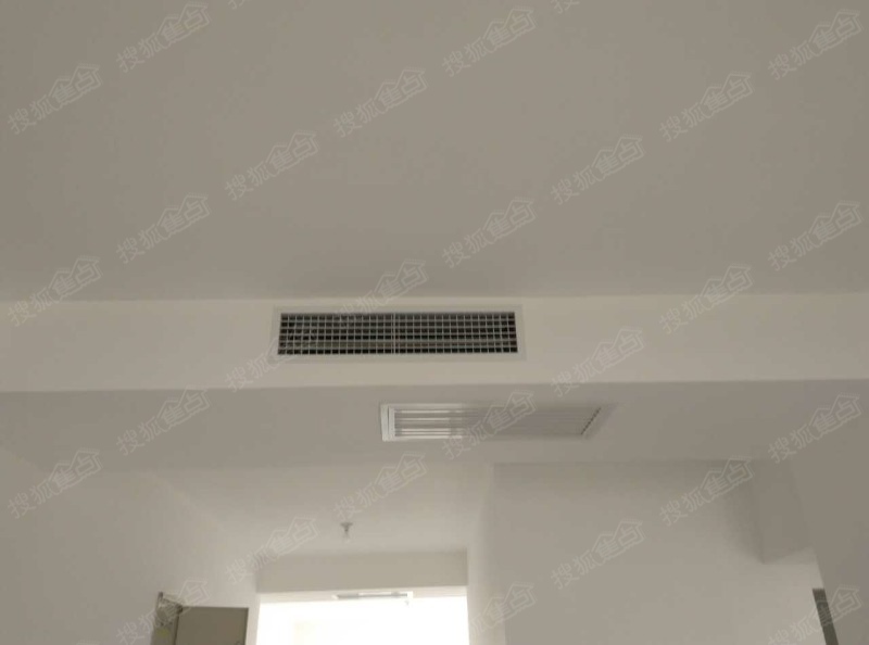 b_368353904.jpg