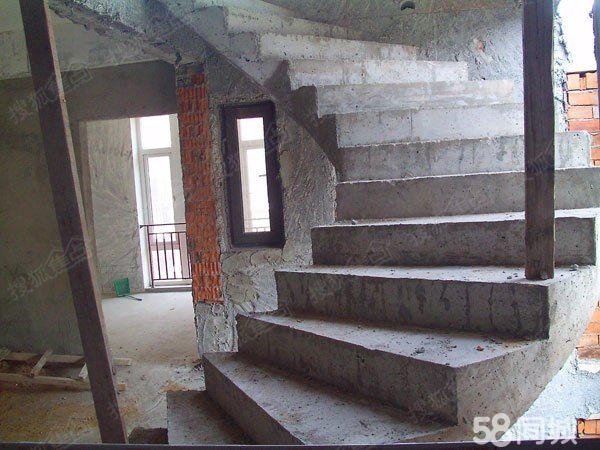 梯子搭建 a_389884557.jpg