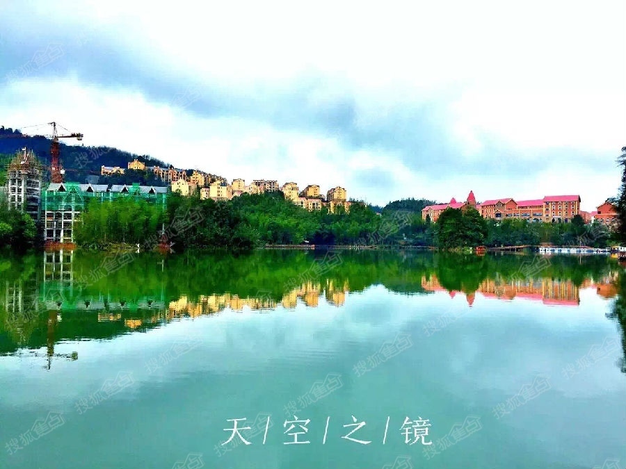 天岛湖项目位于贵州省赤水市厥基坝水库(九曲湖景区核心区域)