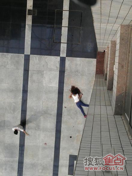 图:918 重庆大学b区一女生跳楼身亡