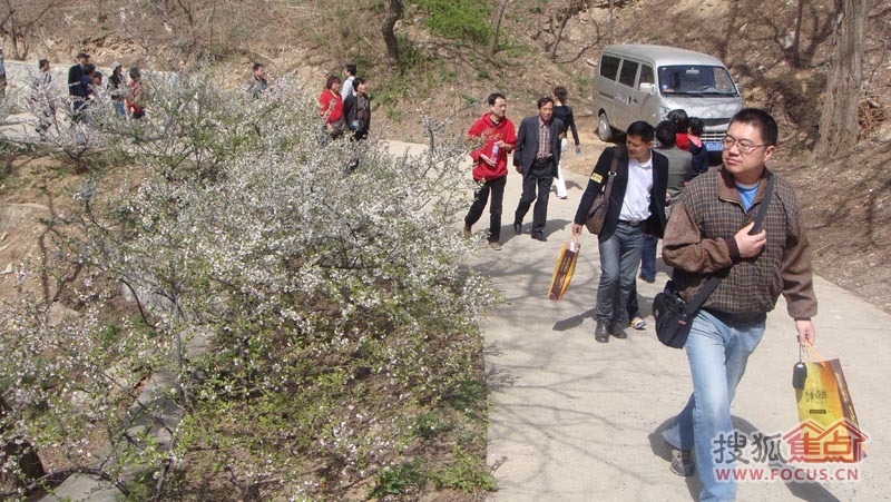 登山寻宝活动方案