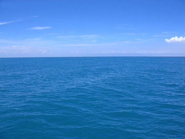 > 天蓝色的青海湖
