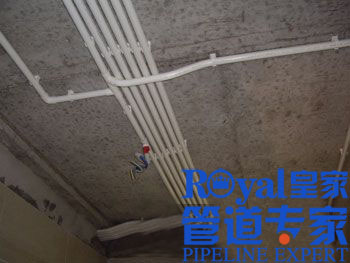 无论选用哪种线路布线方法,有一些材料是通用的,如电线,开关箱,灯具