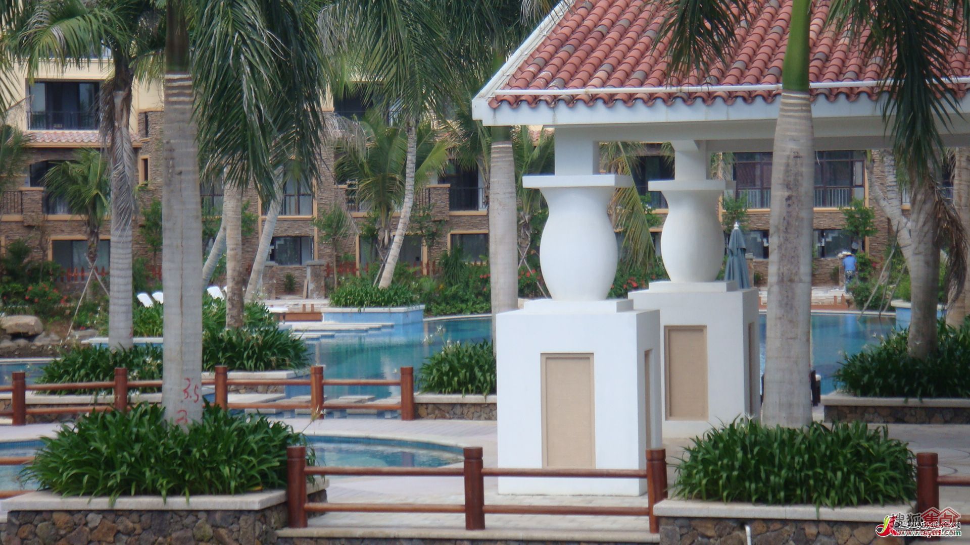 b_64336654.jpg