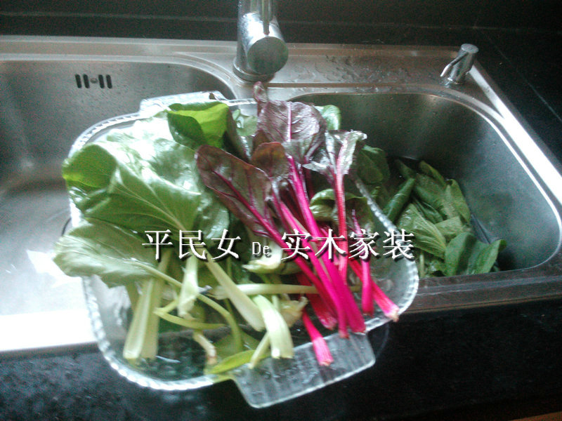 b_126311070.jpg