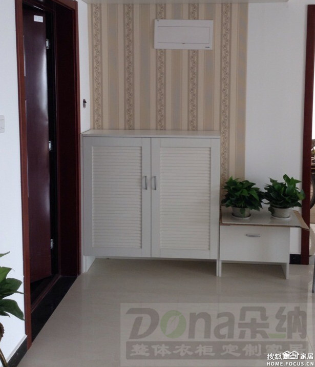 入户鞋柜图片矮柜 a_192565101.jpg