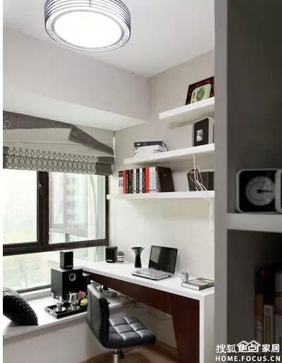 飘窗书架书桌图 a_365998853.jpg