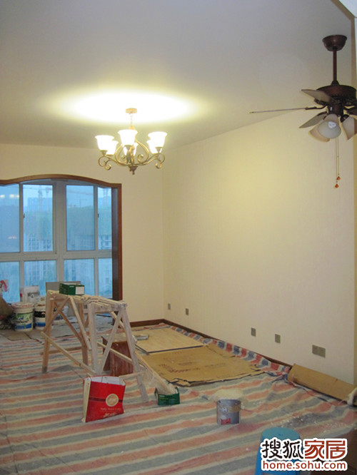 b_64117140.jpg