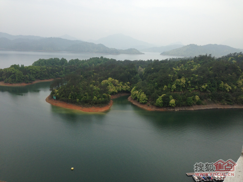 黄山太平湖金龙岛周边美景