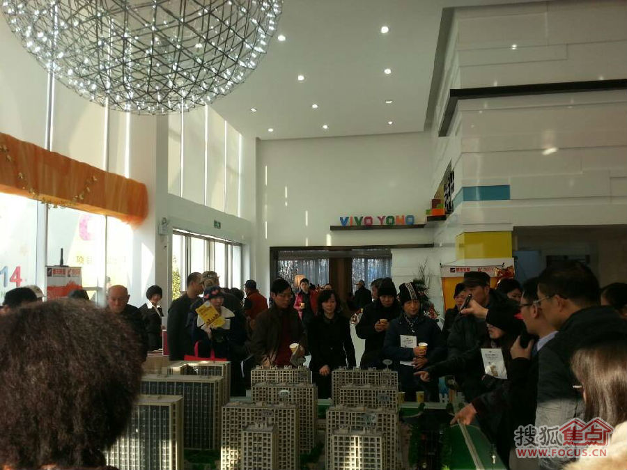 地铁纯新盘怡丰城魅力大 爬房归来期待首开大优惠
