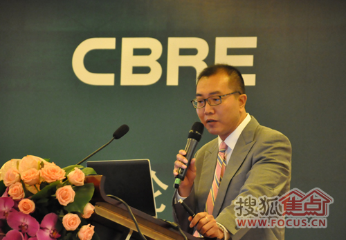 世邦魏理仕的主管邓日宏分享超高层建筑的产业特征及物业管理对策