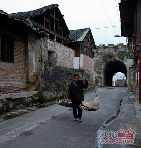 会城门人口_天安城门图片简笔画