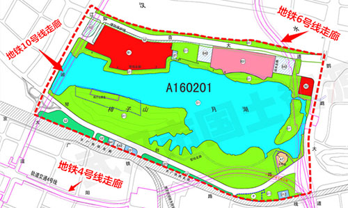 其中红色为住宅和商业规划,绿色为湿地公园