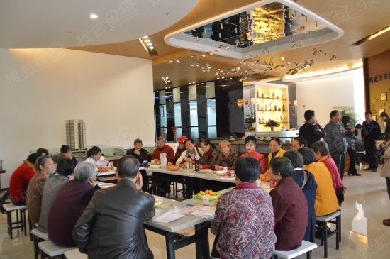 东方丽景感恩嘉年华茶话会 回馈客户大联欢