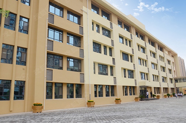 石家庄维明路小学西校展示