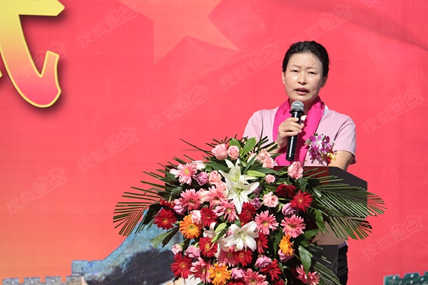 长安区人民政府副区长邓小梅致辞