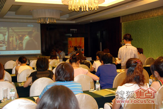 第十五届中国国际家具展览会新闻发布会在京举行 第十五届中国国际家具展览会新闻发布会在京举行