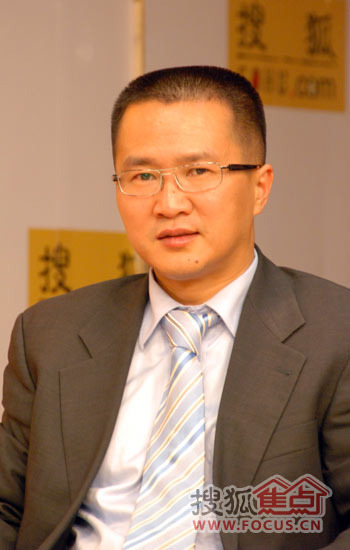 爱格板材董事长钟红文 爱格板材董事长钟红文