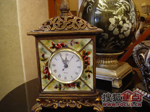 领略成都现代简欧家装 搜罗流行金属饰品(图)