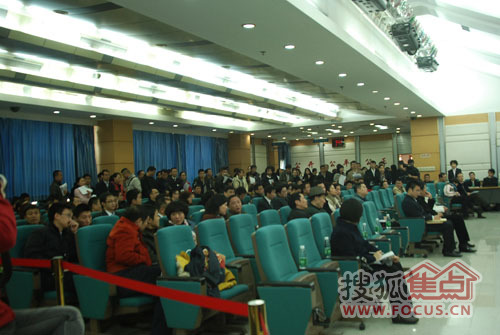 开发商举牌谨慎 开发商举牌谨慎