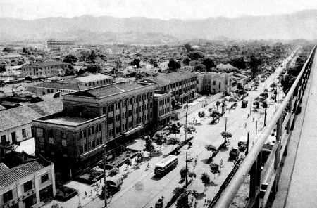 1964年扩建后的东街口