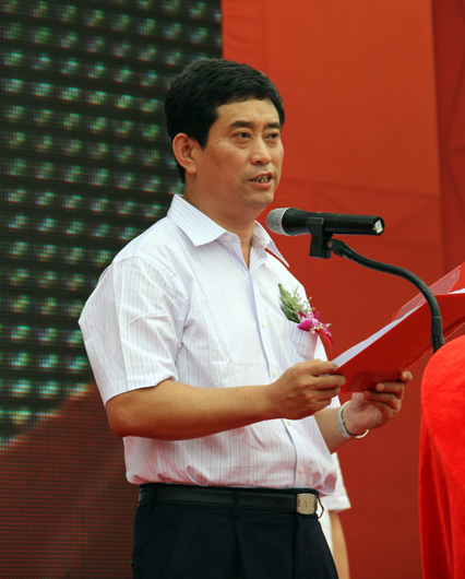 中国家具协会副理事长 朱长岭先生 中国家具协会副理事长 朱长岭先生