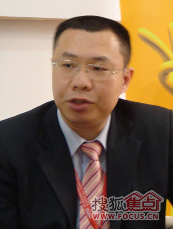 大自然溫莎堡櫥衣柜運營中心總經理 賴志忠