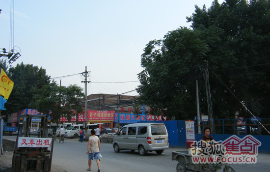 区域内有大量批发商铺