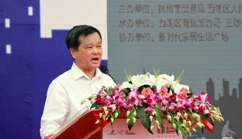 杭州市人大常委会副主任,西湖区委书记郑荣胜