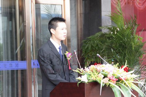 亢龙集团喜迁天鹅路天鹅堡首次亮相古城
