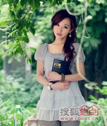 中国"十大校花"醉人家居照
