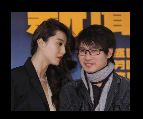 韩寒背后的女人们 生活照大揭秘