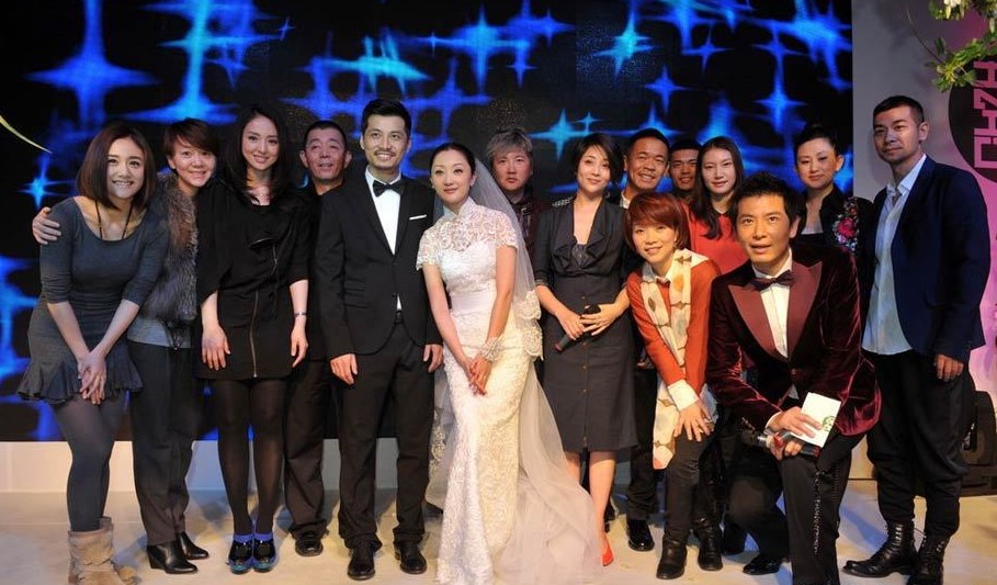 内地女星张瑶于3月18日与保利演艺公司高层陈科先生在北京举行