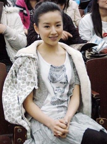董洁当了妈妈还是纯纯的