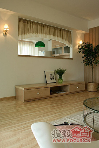 暖黄沙发 拒绝冷清的117平3室2厅装修案例