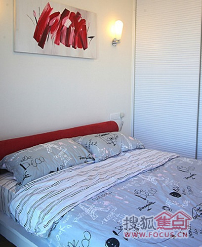 白领98平米色彩天地 凸窗做休闲椅和次卧床