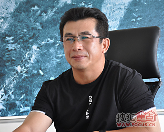 深圳市图人设计有限公司董事长、首席室内设计师