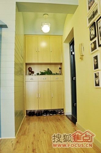 阳台隔墙做厨房装淋浴间 81平米3居混搭家