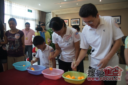 欢乐乒乓接力球 欢乐乒乓接力球
