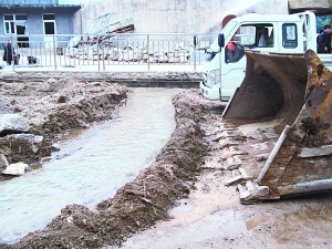 施工单位重新规划建设水道景观