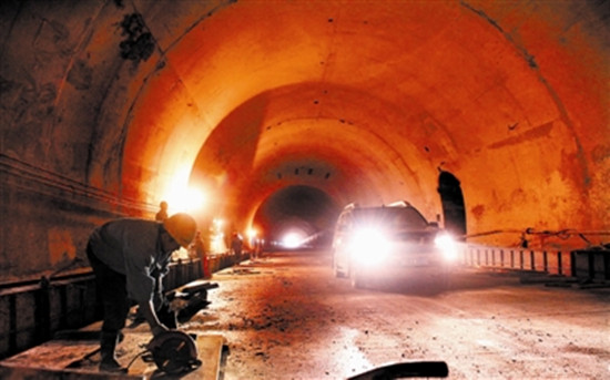 洛栾高速狮子坪隧道成为豫西最长 可抵抗六级地震