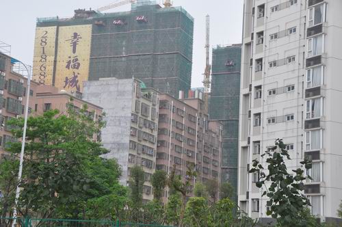 幸福城附近农民房