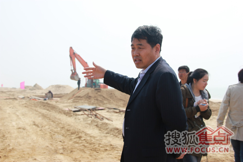 南海新区管委王主任介绍沙雕