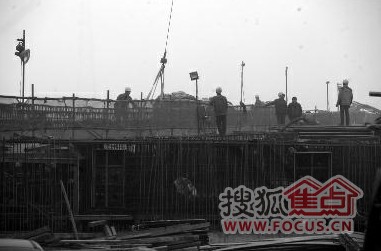 红光大道建成后直通西安西大街高清图片