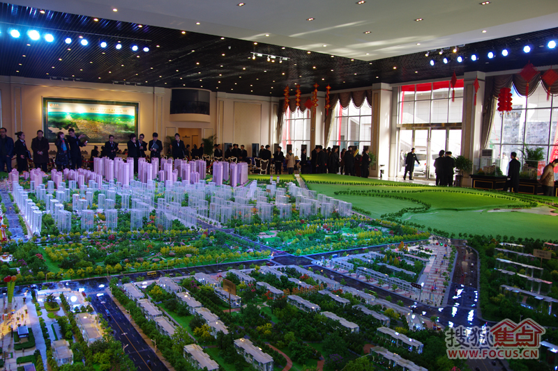 兰州大名城展示馆24日开放 现甘肃最大200平沙盘