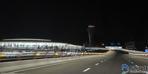 烟台蓬莱国际机场夜景