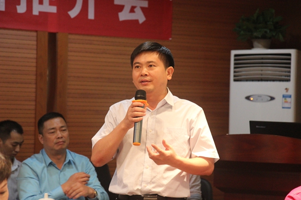 遵义市湄潭县人民政府县长李勰介绍湄潭