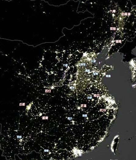 从google earth 的夜间卫星图不难看出,无论人们最终落脚于市中心还是